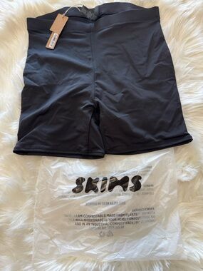 Skims Mid Waist Swim Shorts NWT